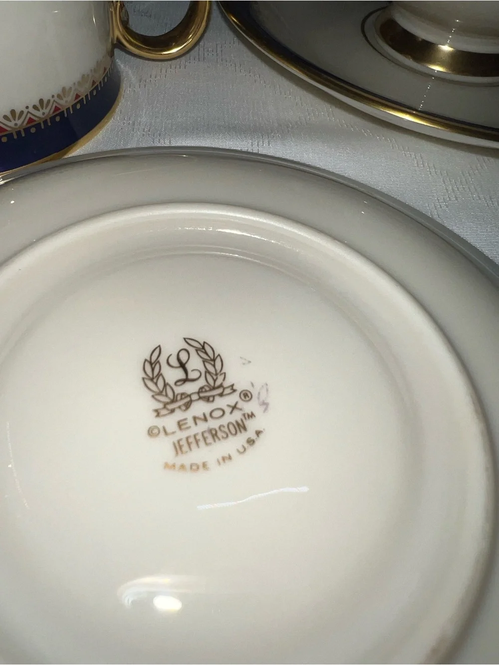 Lenox Presidential Collection Jefferson Footed Cup and Saucer 24K Gold Set of 7